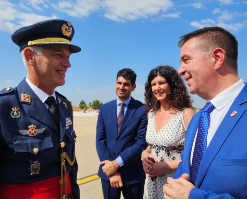 LVH NOTICIAS | LA DIPUTACIÓN DE ALBACETE ACOMPAÑA EL RELEVO AL FRENTE DE LA MAESAL, EPICENTRO ESTRATÉGICO DEL EJÉRCITO DEL AIRE EN LA PROVINCIA